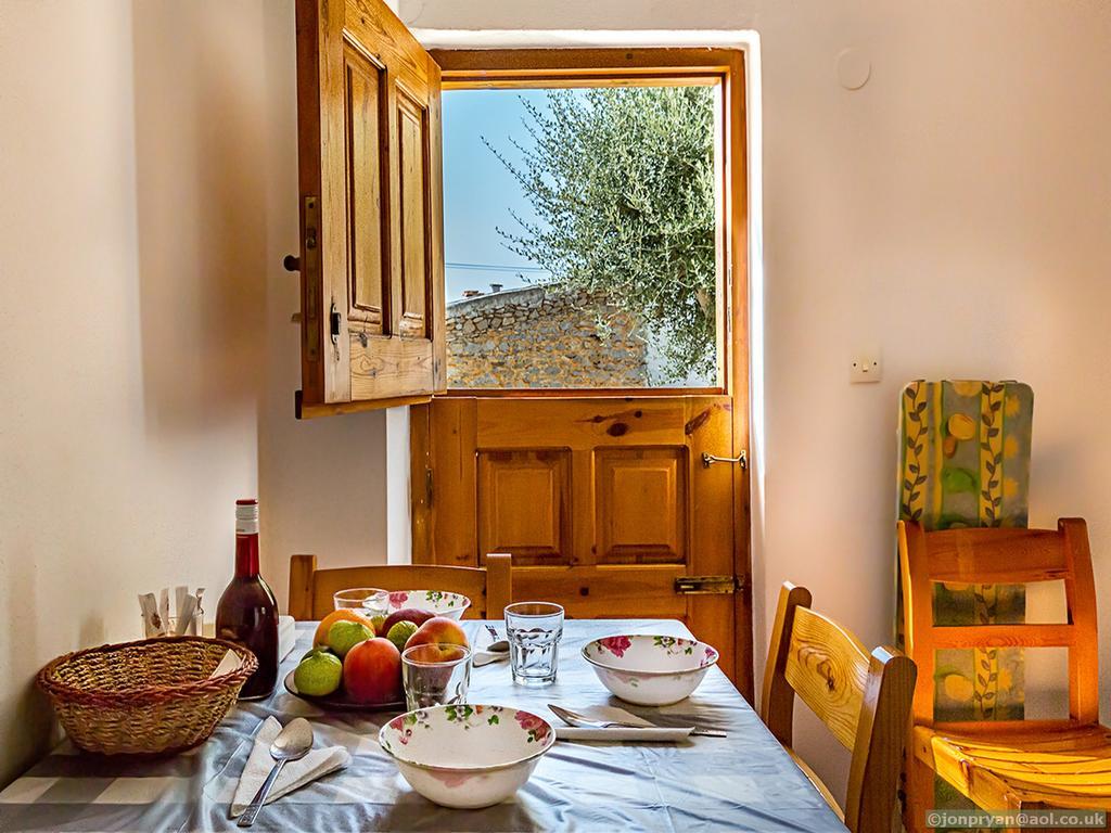סימי Fotinis Cottage מראה חיצוני תמונה